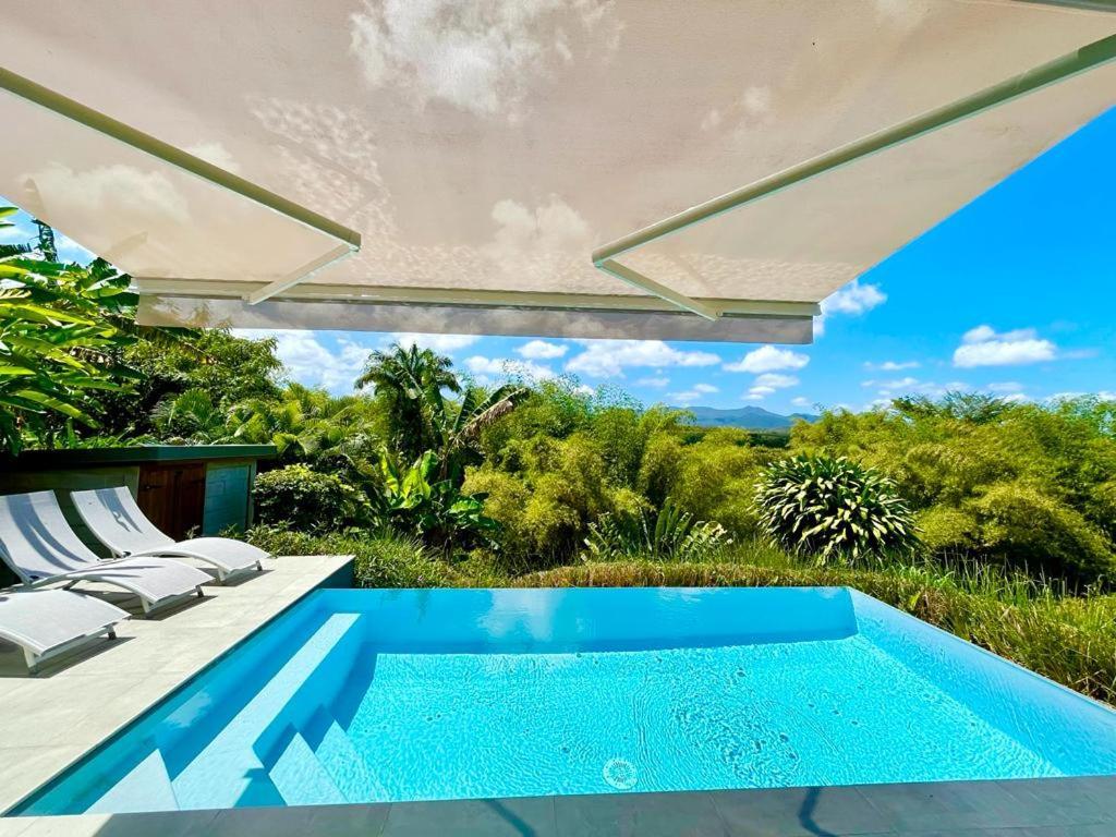 Villa Kumquat Avec Piscine Et Vue Sur Les Montagnes Petit-Bourg Εξωτερικό φωτογραφία