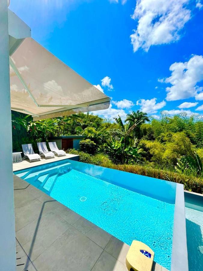 Villa Kumquat Avec Piscine Et Vue Sur Les Montagnes Petit-Bourg Εξωτερικό φωτογραφία